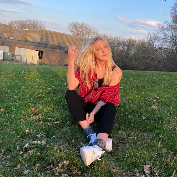 Meet your Posher, Beatta - Picture 1 of 1